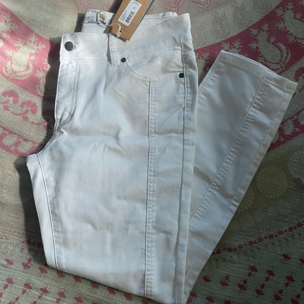 Prana Carlotta Crop pants. Cute and lightweight.